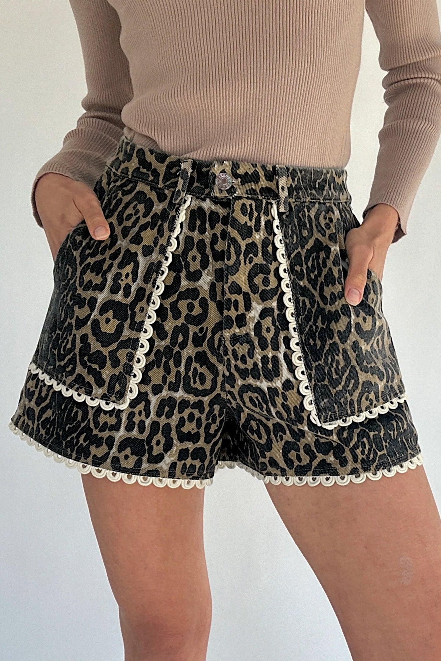Leopard Scallop Denim Short